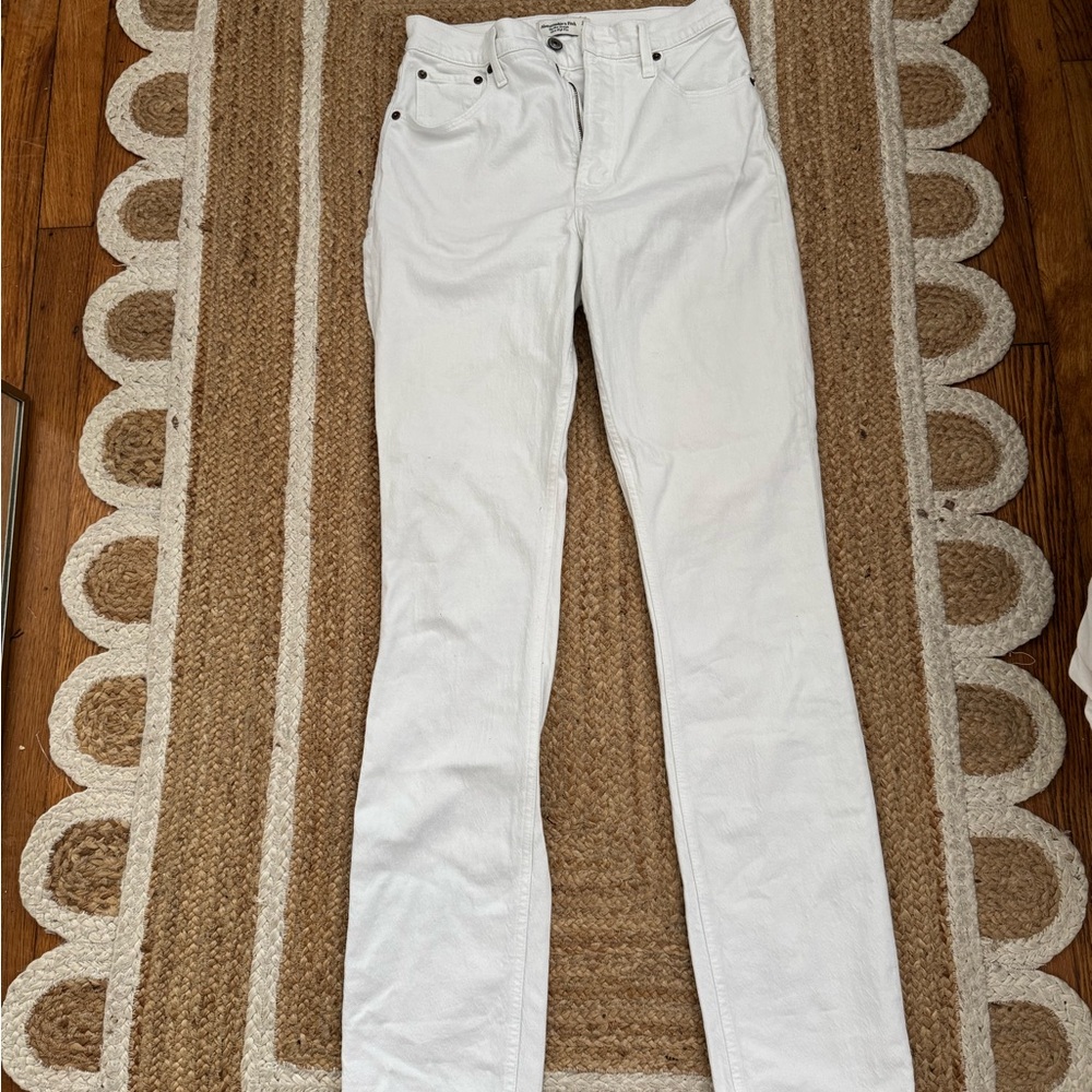 Abercrombie & Fitch white “The Slim Straight Ultra High Rise” jeans